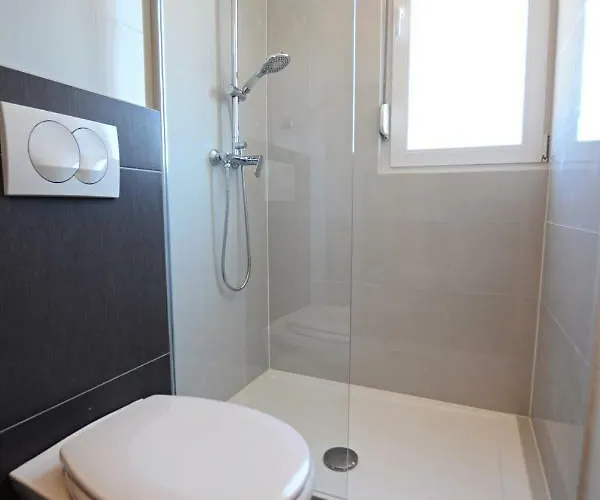 Πανσιόν Nora Ζαντάρ