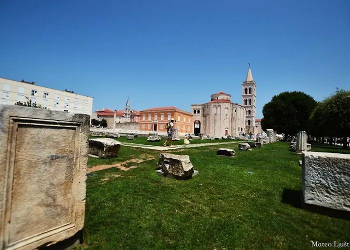 Nora 3* Ζαντάρ