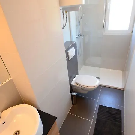 Nora Guest house